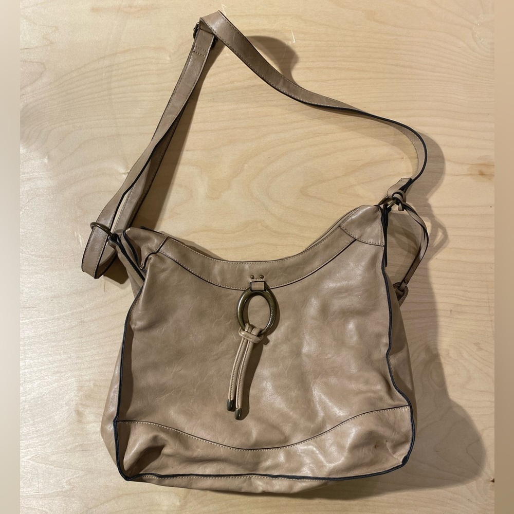 New Directions Elegant Tan Faux Leather Shoulder Bag (OX)